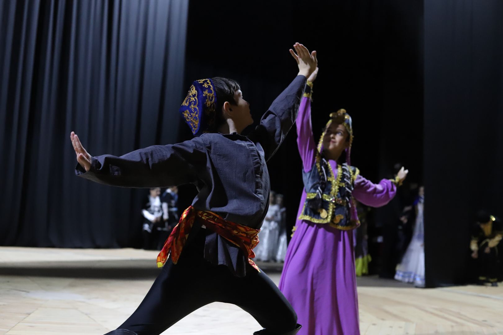 В Баку прошел девятичасовой танцевальный конкурс (ФОТО)