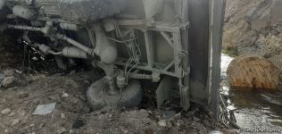Кадры техники, вышедшей из строя в результате разрыва мины в Кяльбаджаре (ФОТО/ВИДЕО)