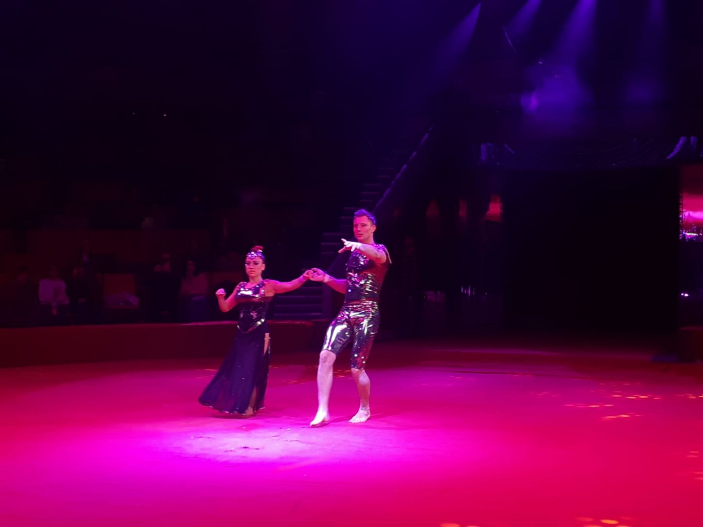"Королевство зеркал" - время чудес в Бакинском цирке (ФОТО/ВИДЕО)