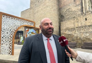 UK eager to boost its presence in renewable energy market of Azerbaijan - British official (Interview)