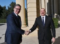 President Ilham Aliyev holds one-on-one meeting with President of Serbia Aleksandar Vucic (PHOTO)