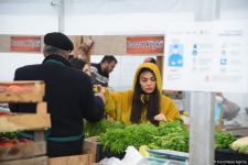 Цены на продукцию на ярмарках ”Из села в город" в Баку и на Абшероне (ФОТО)