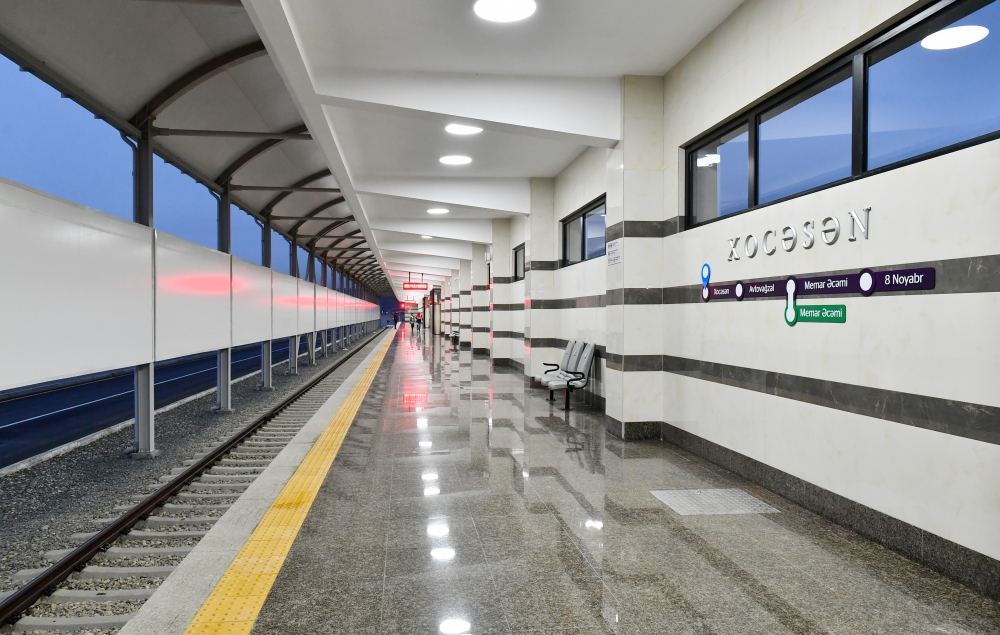 Станция метро "Ходжасан" приняла первых пассажиров