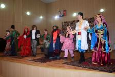 Gənc Tamaşaçılar Teatrının yaradıcı heyəti hərbi hissədə (FOTO)