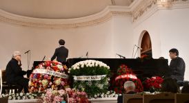 Величие классической музыки в исполнении Фархада Бадалбейли и Мурада Адыгезалзаде (ФОТО/ВИДЕО)
