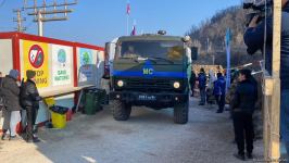 More supply vehicles of Russian peacekeepers pass along Azerbaijan's Lachin road (PHOTO)