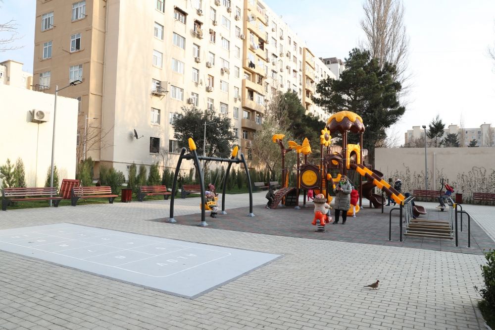 Вице-президент Фонда Гейдара Алиева Лейла Алиева приняла участие в открытии очередного обновленного двора в рамках проекта «Наш двор» (ФОТО)