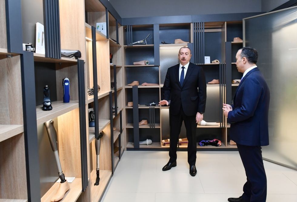 Президент Ильхам Алиев принял участие в открытии в Баку Центра DOST номер 5 (ФОТО)