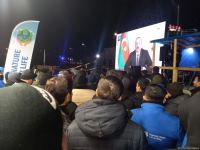 Aksiya iştirakçıları Prezident İlham Əliyevin xalqa müraciətini izləyiblər (FOTO)
