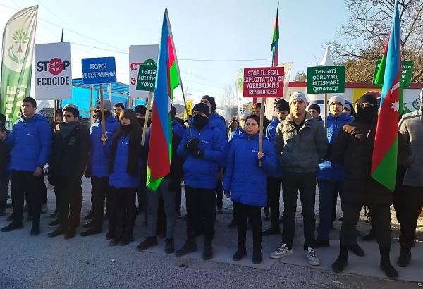 Rally on Azerbaijan's Lachin-Khankendi road continues despite frosty weather (PHOTO)