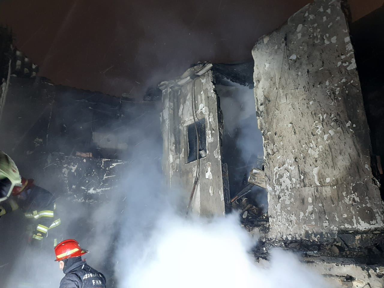 В поселке Байыл произошел взрыв (ФОТО/ВИДЕО)