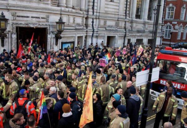В Британии 100 тыс. гражданских служащих проведут забастовку 1 февраля