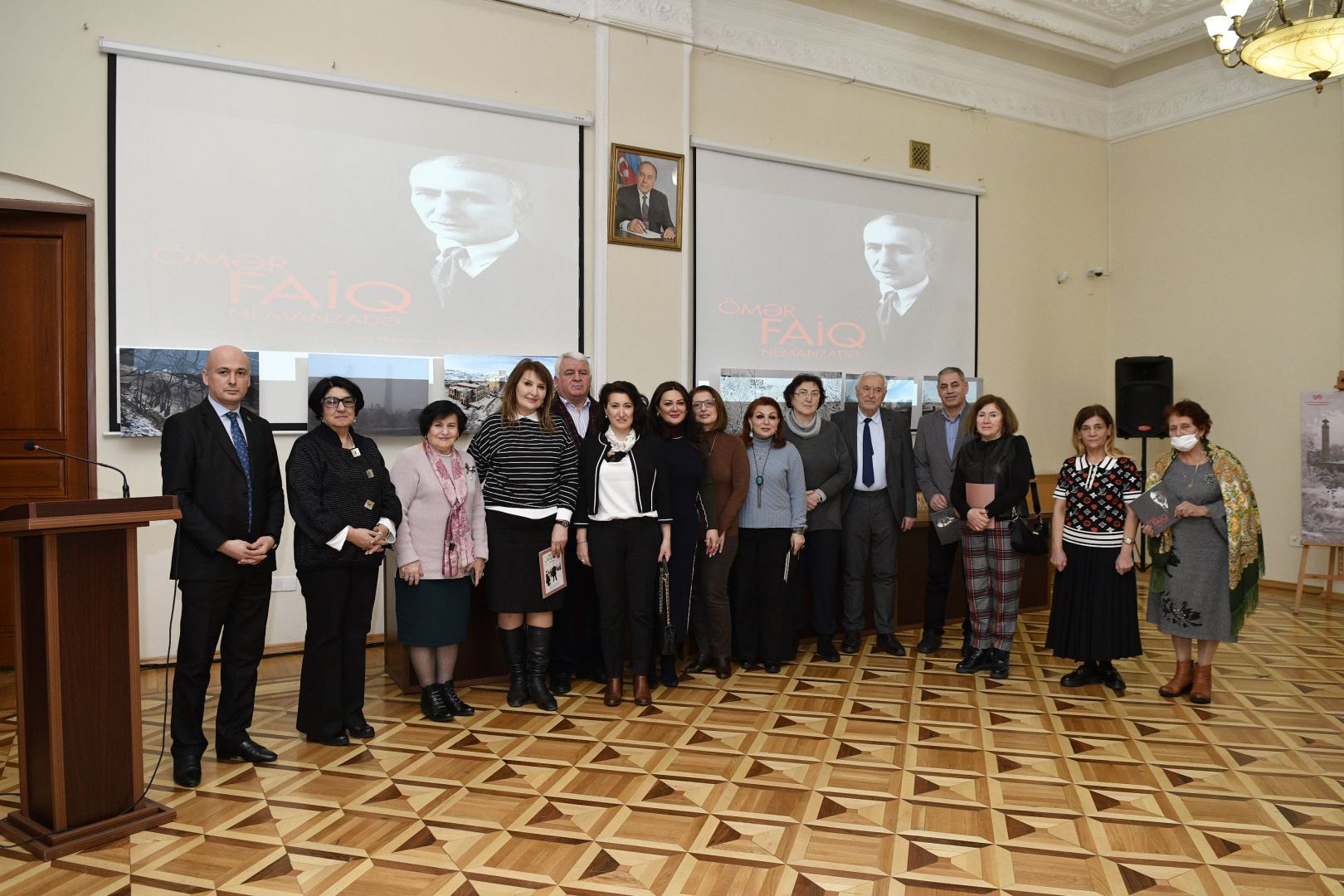 В Баку презентован фотоальбом, посвященный просветителю Омару Фаигу Неманзаде (ФОТО)