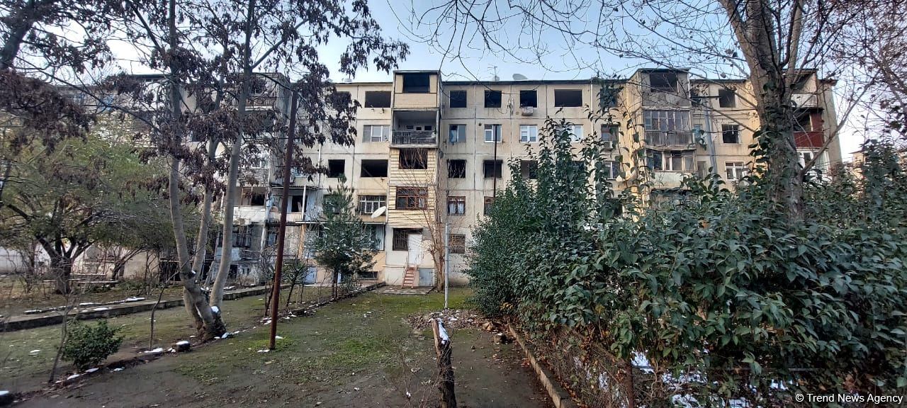 В Баку сносят жилой дом (ФОТО)