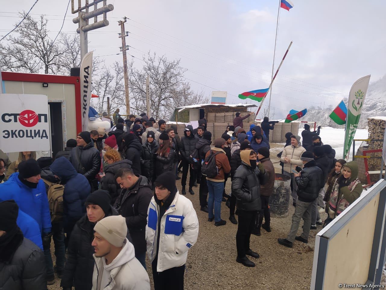 More Azerbaijanis joining peaceful protests on Lachin-Khankendi road (PHOTO)