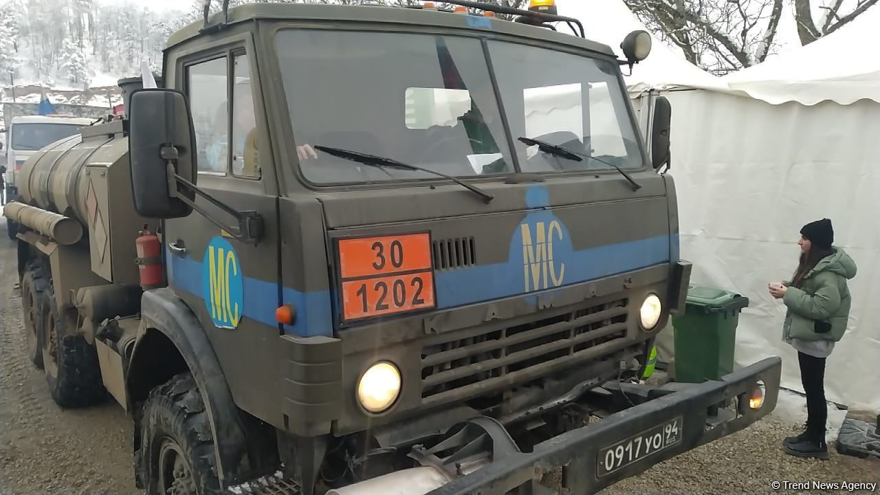 По Лачинской дороге беспрепятственно проехали десять транспортных средств РМК (ФОТО)