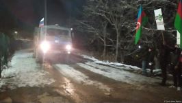 По Лачинской дороге беспрепятственно проехали еще четыре грузовых автомобиля миротворцев (ФОТО/ВИДЕО)