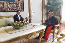 Посол Азербайджана вручил верительные грамоты Папе Франциску (ФОТО)