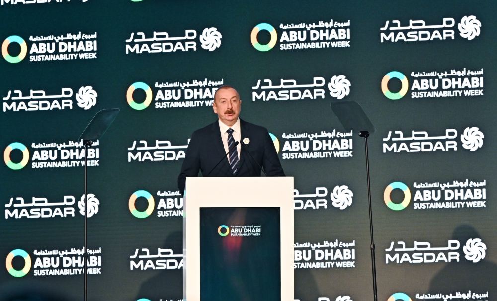 Президент Ильхам Алиев: Объединенные Арабские Эмираты превратились в одну из самых стабильных, развитых и успешных стран мира