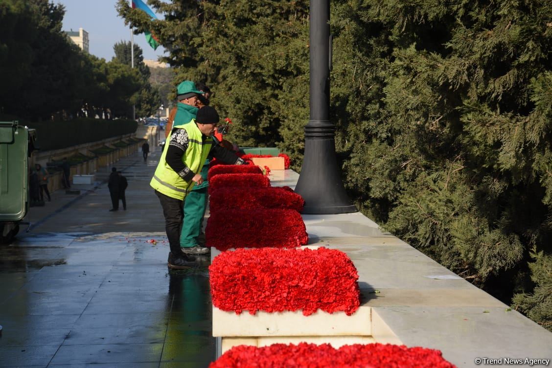 В Баку начаты работы по подготовке к годовщине 20 Января (ФОТО)