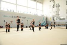 В Национальной гимнастической арене проходят учебно-тренировочные сборы спортсменок из Нахчывана и Зиря (ФОТО)