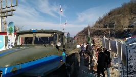 По Лачинской дороге беспрепятственно проехали 8  автомашин РМК (ФОТО/ВИДЕО)