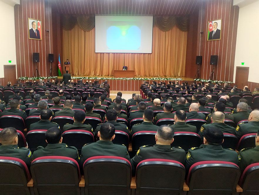 Azərbaycan Ordusunun kadr işləri üzrə heyətinin təlim-metodiki toplanışı keçirilir (FOTO)