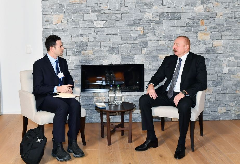 President Ilham Aliyev meets president of global affairs at Goldman Sachs Group Inc. in Davos (VIDEO)