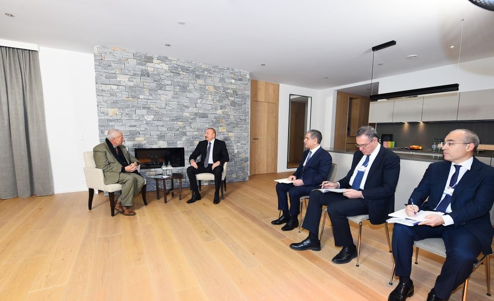 В Давосе состоялась встреча Президента Ильхама Алиева с генеральным исполнительным директором компании Kromatix SA (ФОТО/ВИДЕО)