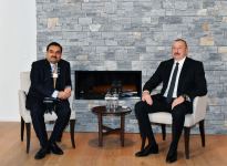 В Давосе состоялась встреча Президента Ильхама Алиева с основателем и председателем компании Adani Group (ФОТО)