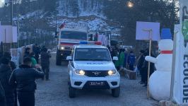 По Лачинской дороге беспрепятственно проехали еще 17 автомобилей миротворцев (ФОТО)
