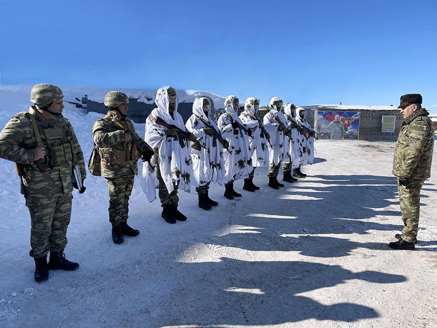 Проверена боеготовность воинских частей в Кяльбаджаре и Лачине (ФОТО/ВИДЕО)