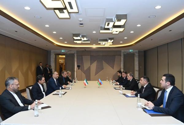Состоялась встреча глав МИД Азербайджана и Ирана (ФОТО)