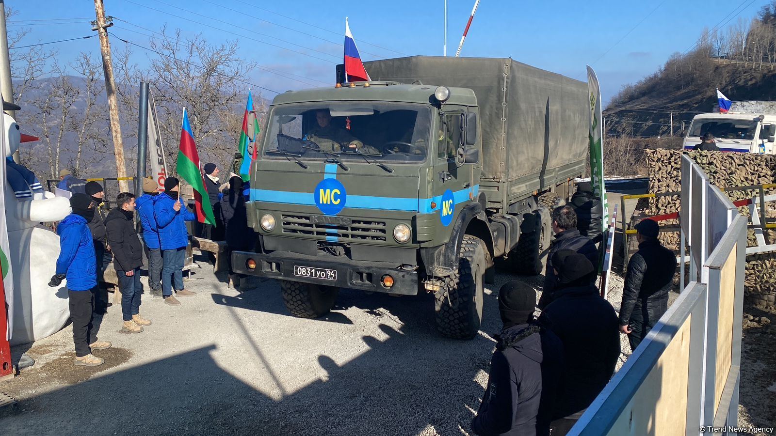 Supply vehicles of Russian peacekeepers pass along Azerbaijan's Lachin-Khankendi road (PHOTO)