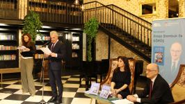"Зефир" – в Баку представлена книга хорватского поэта, переведенная на азербайджанский язык (ФОТО)