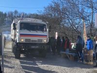 Over dozen vehicles of Russian peacekeepers pass freely along Azerbaijan's Lachin-Khankendi road (PHOTO)