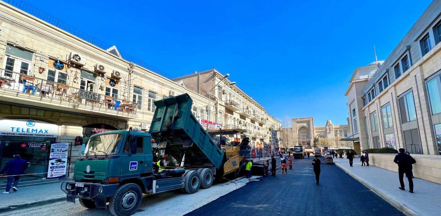 В Баку ограничено движение на участке дороги проспекта Азадлыг (ФОТО)