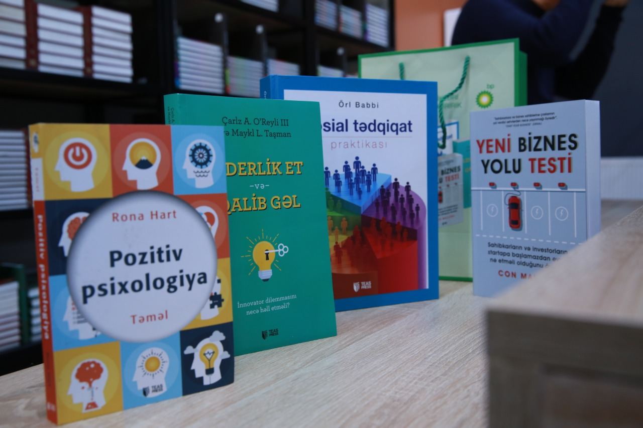 Pedaqoji Universitetdə bp-nin nəşr etdiyi 4 yeni beynəlxalq dərslik tərcüməsinin təqdimatını keçirilib (FOTO)