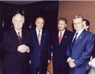 Heydar Aliyev launched great economic cooperation projects of global importance - ex-president of Romania (PHOTO)