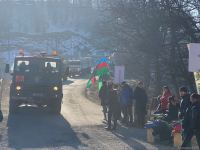 Rusiya sülhməramlılarına aid daha 12 avtomobil Laçın yolundan keçib (FOTO)