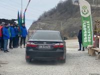 Another car of Russian peacekeepers passes freely along Azerbaijan's Lachin-Khankendi road (PHOTO)