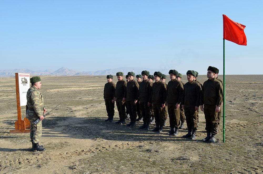 В азербайджанской армии проводятся учения по боевой подготовке инженерных войск (ФОТО/ВИДЕО)