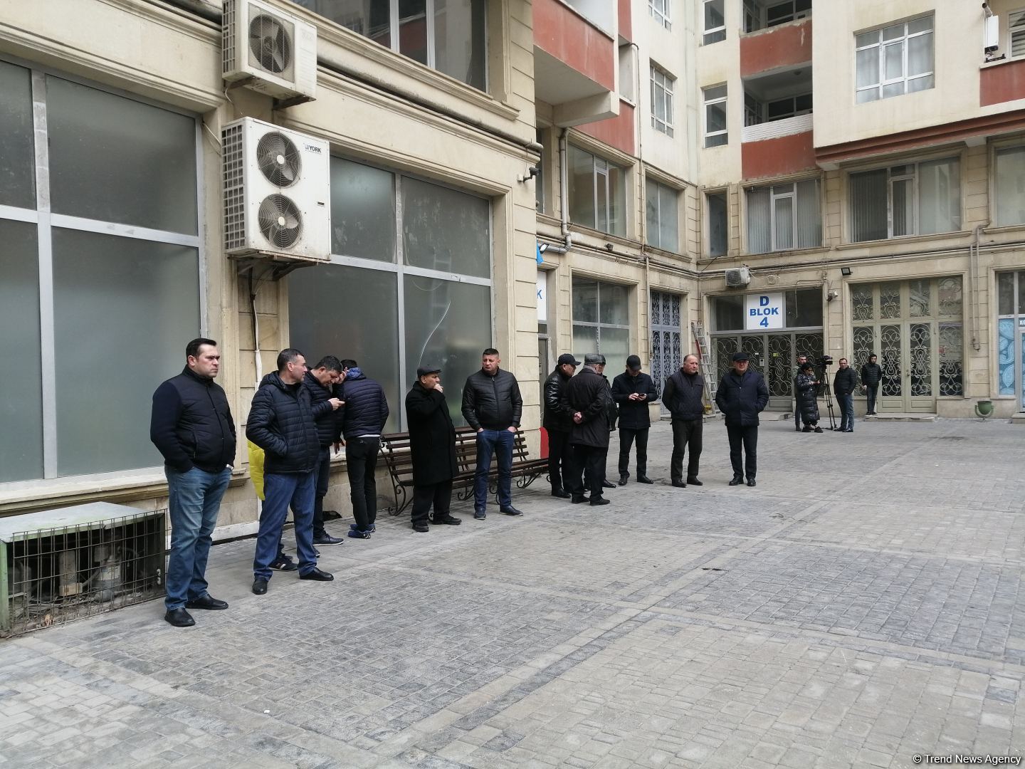 Проходит траурная церемония Орхана Аскерова, погибшего при нападении на посольство Азербайджана в Иране (ФОТО)