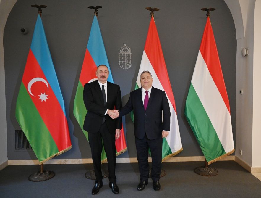 Состоялась встреча Президента Ильхама Алиева с премьер-министром Венгрии Виктором Орбаном в узком составе (ФОТО/ВИДЕО)