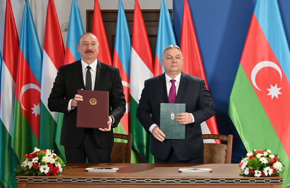 В Будапеште подписаны азербайджано-венгерские документы (ФОТО/ВИДЕО)