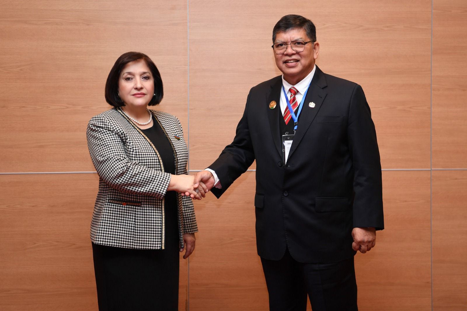 Сахиба Гафарова встретилась с председателем Палаты представителей парламента Малайзии
