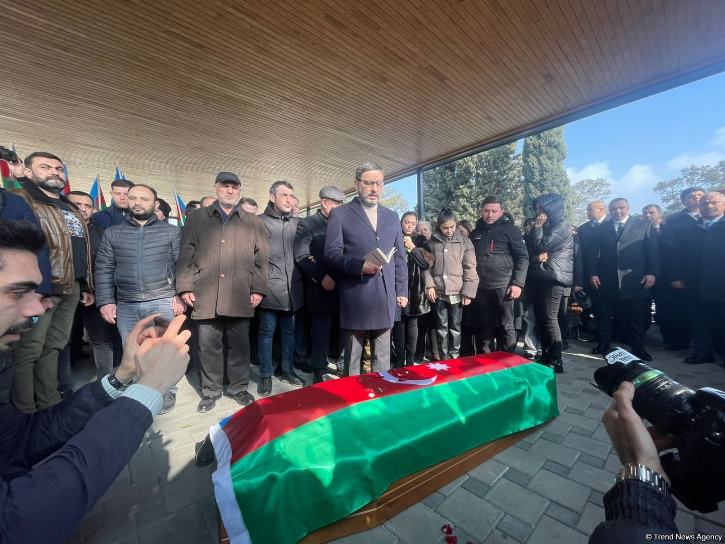 Funeral in Baku held for victim of terrorist attack in Iran, thousands gather to pay respect (PHOTO/VIDEO)
