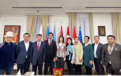 В Баку прошла встреча с молодыми поэтами и писателями тюркских государств (ФОТО)