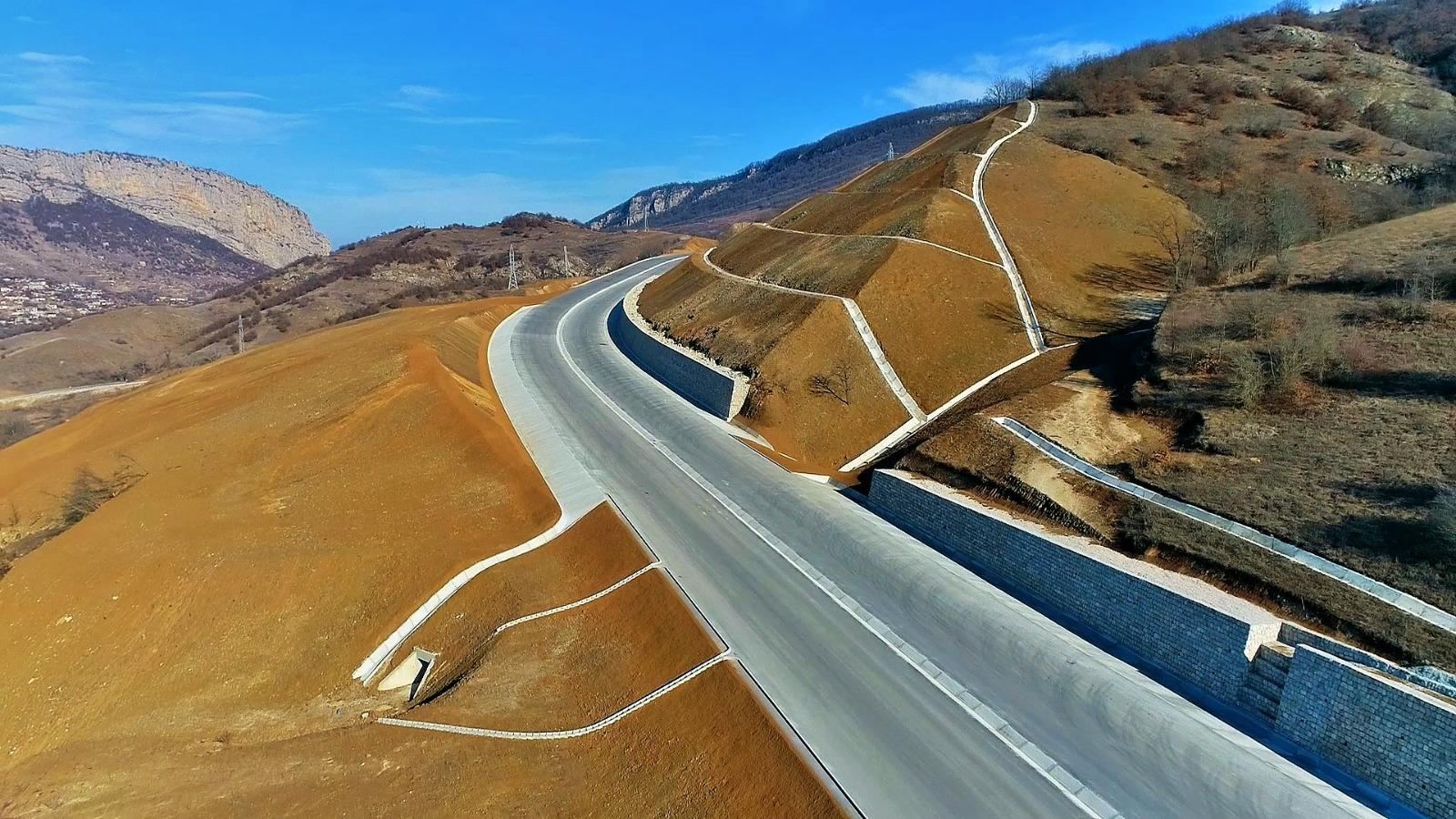 Azerbaijan actively continues construction of Ahmadbayli-Fuzuli-Shusha highway (PHOTO)