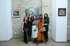 Дню молодежи посвящается: открылась выставка работ молодых азербайджанских художников (ФОТО)